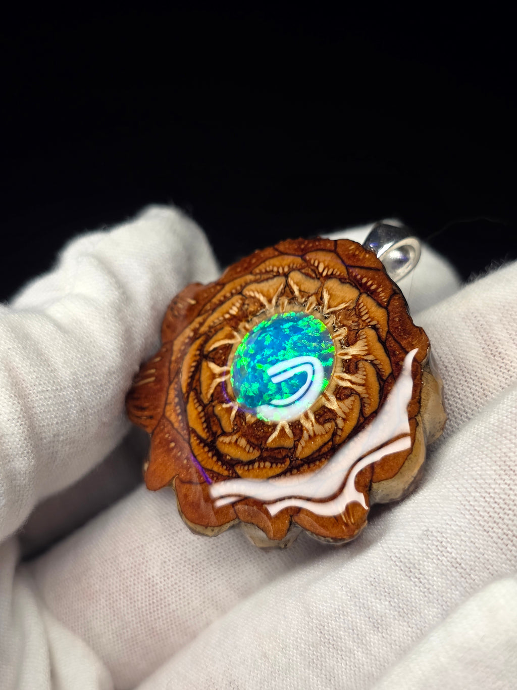 Medium Knobcone Pincone Natural finish W/ Bello Opal .925 Sterling Silver Bail